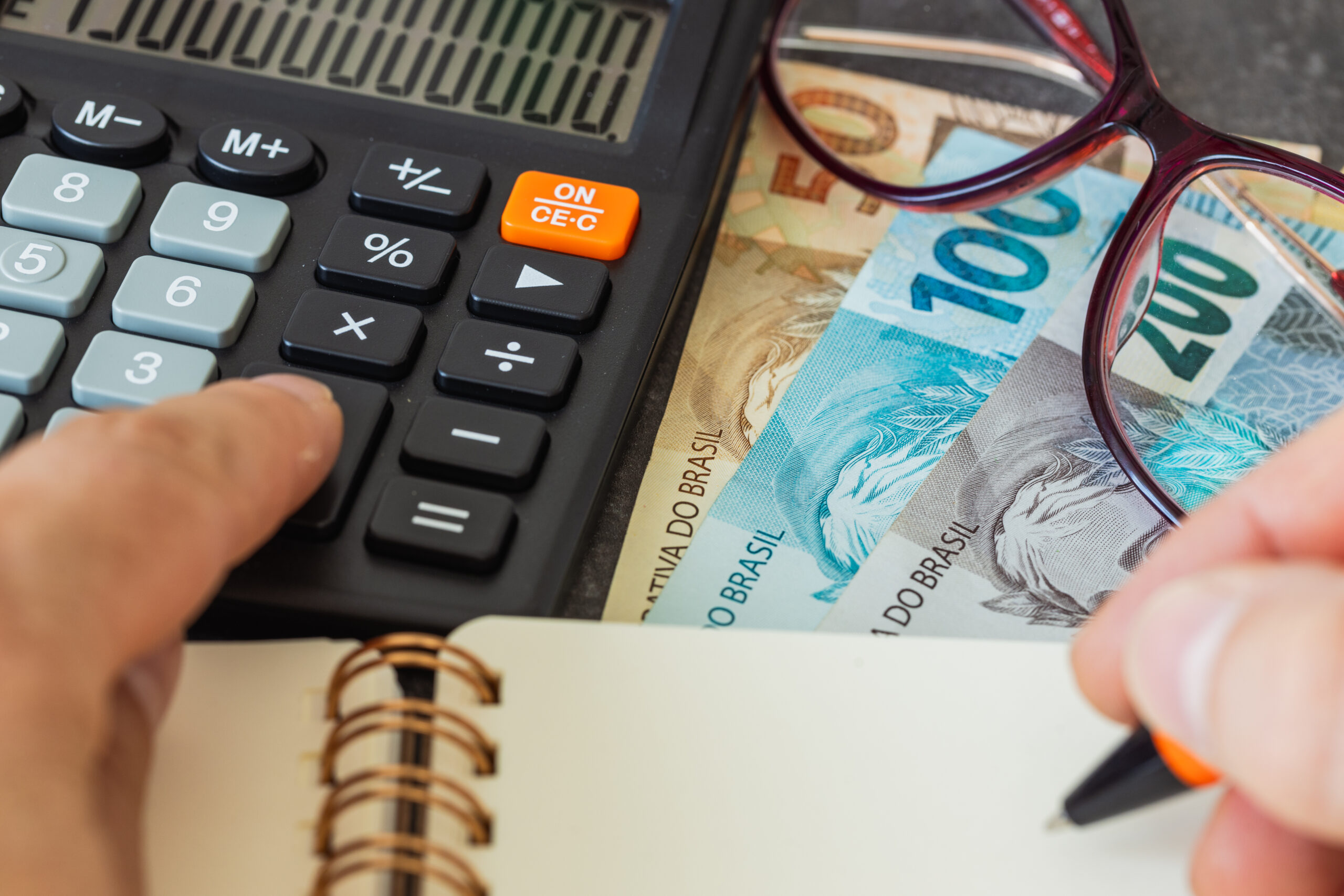 IR 2025: fazer declaração incompleta é melhor do que entregar atrasado